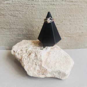 Minimalist Ring Tower